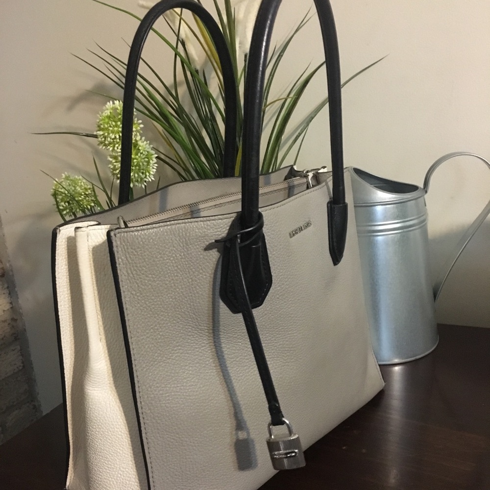 NWT Michael Kors Trio color Large Bag